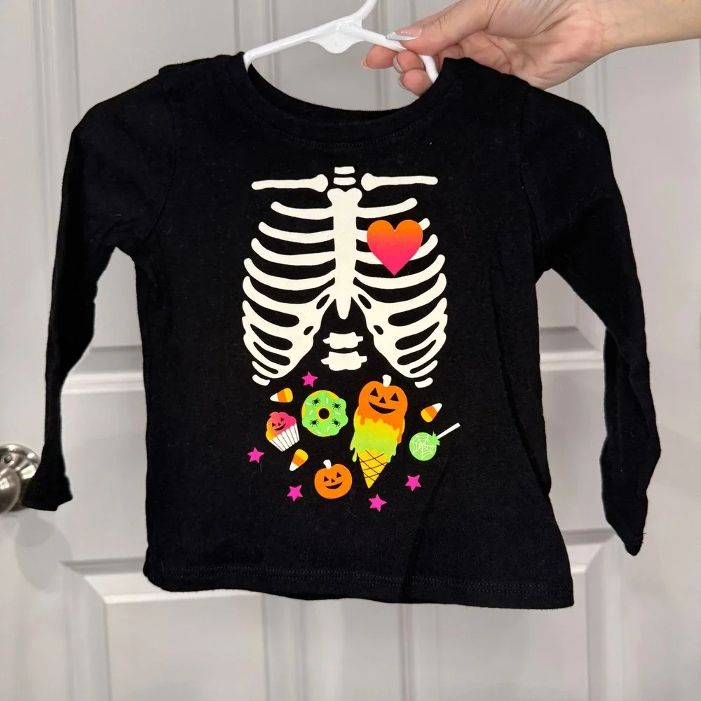 The Childrens Place Kids‎ Halloween Skeleton Candy Shirt Size 12-18 Months